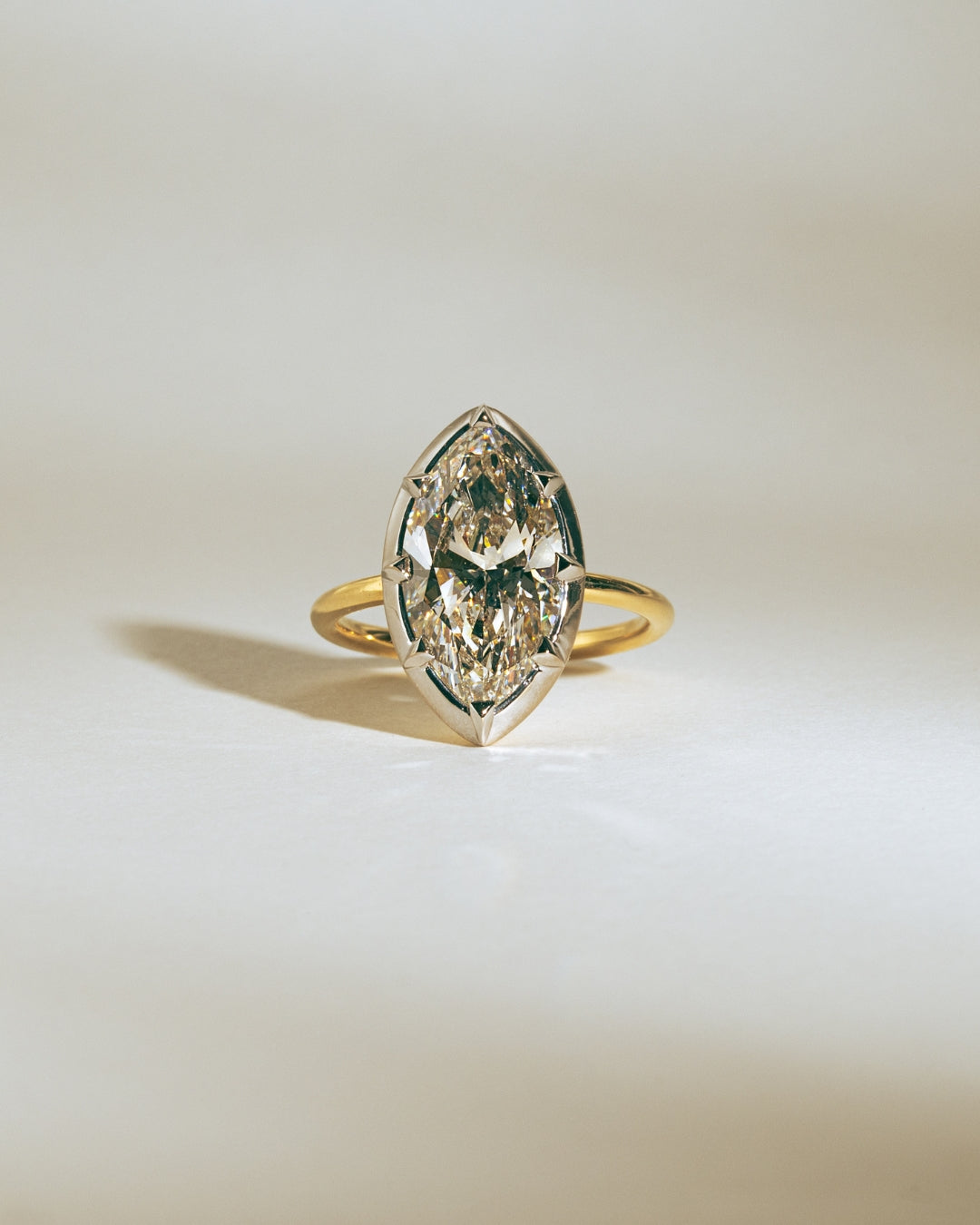 Bague de fiançailles avec diamant