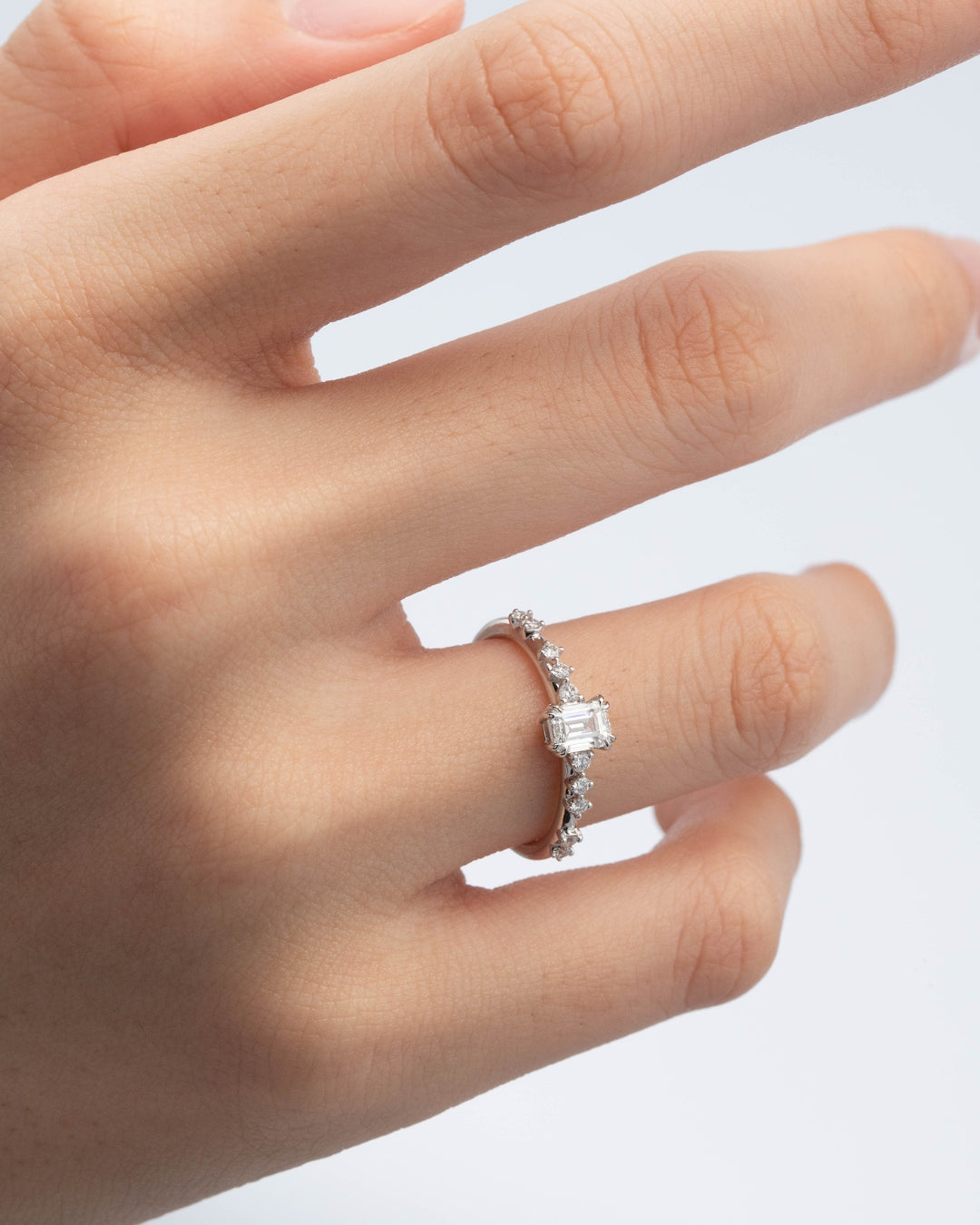 Engagement ring with diamonds and white gold