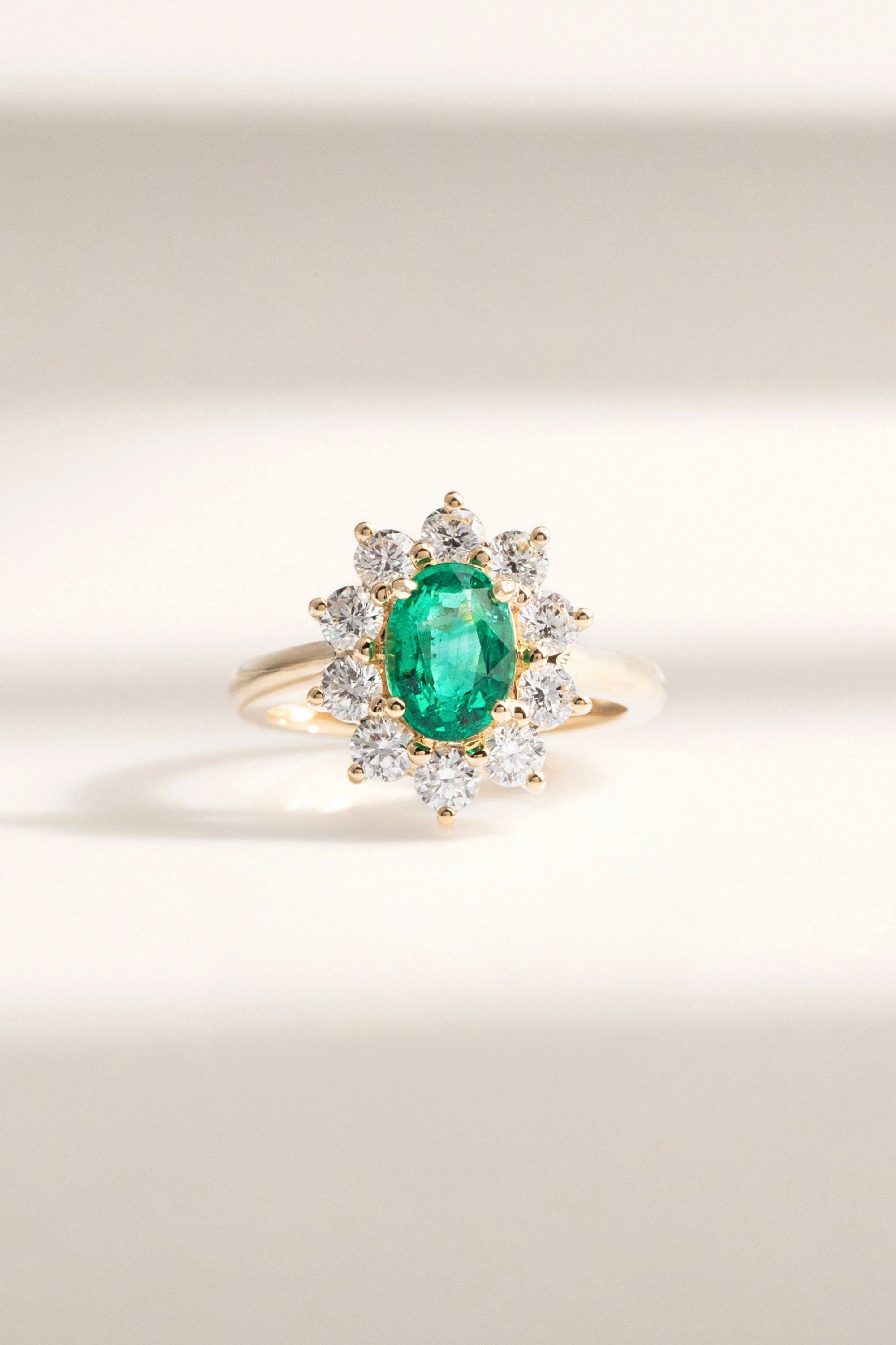 Bague de fiançailles avec Emeraude de Zambie