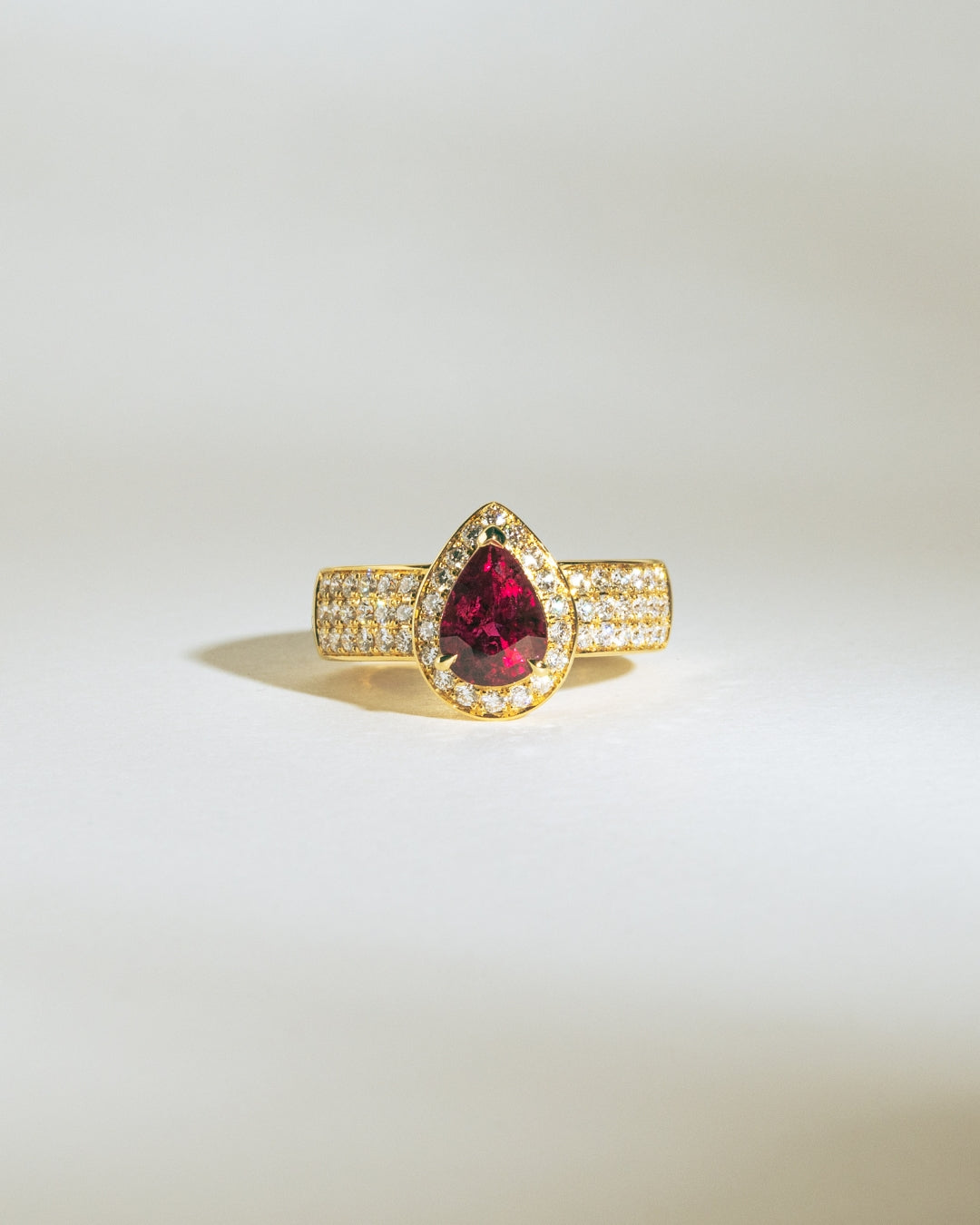 Bague cadeau de naissance avec rubis