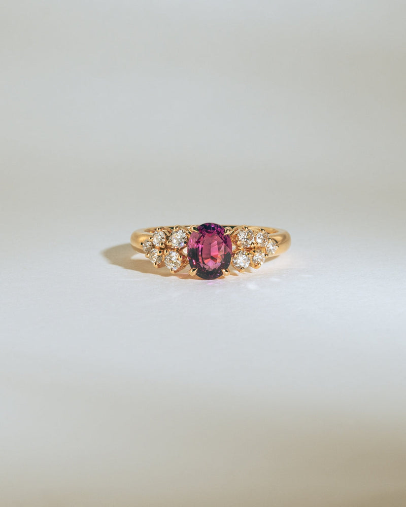 Bague de fiançailles avec saphir rose