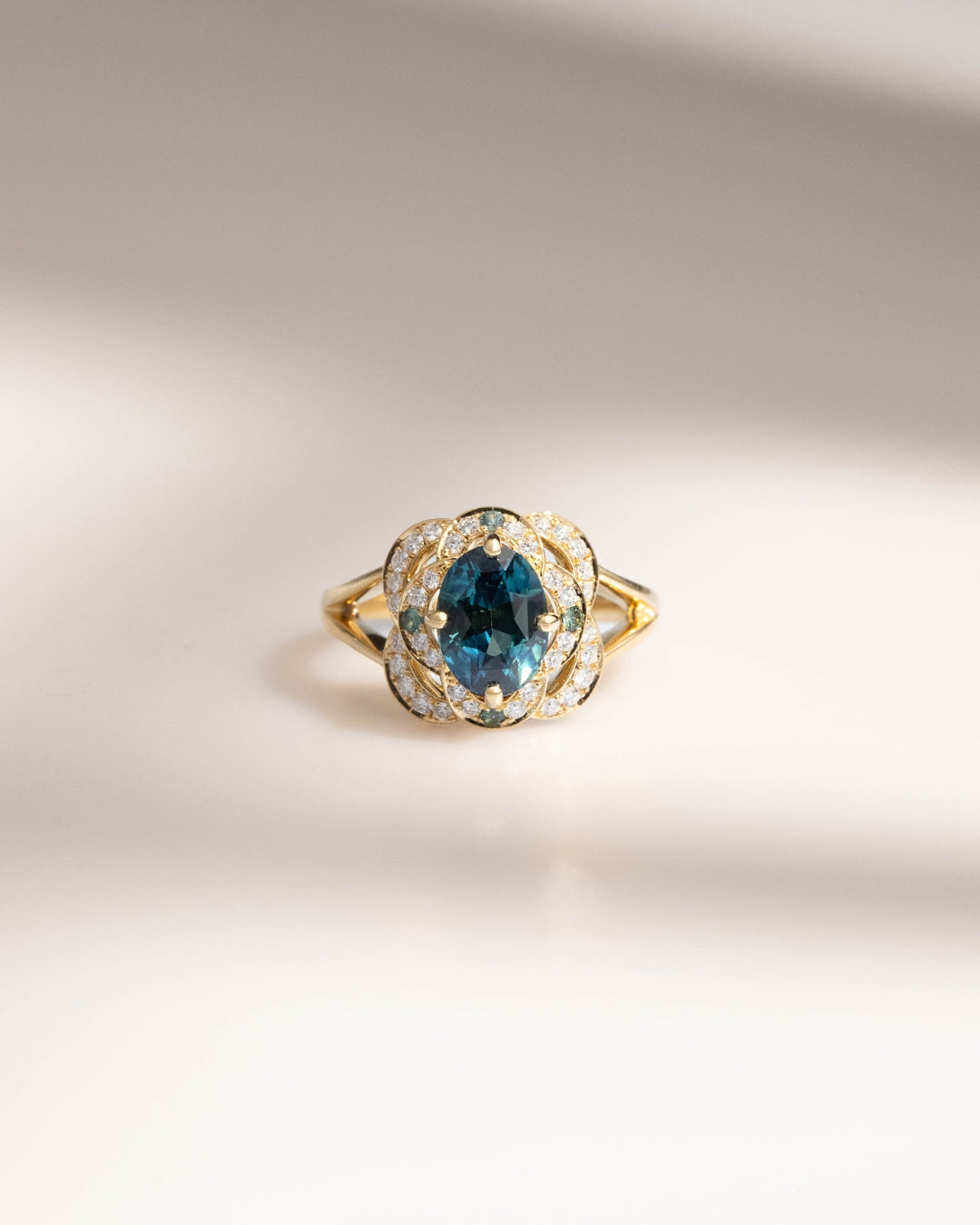 Bague de fiançailles avec Saphir Teal