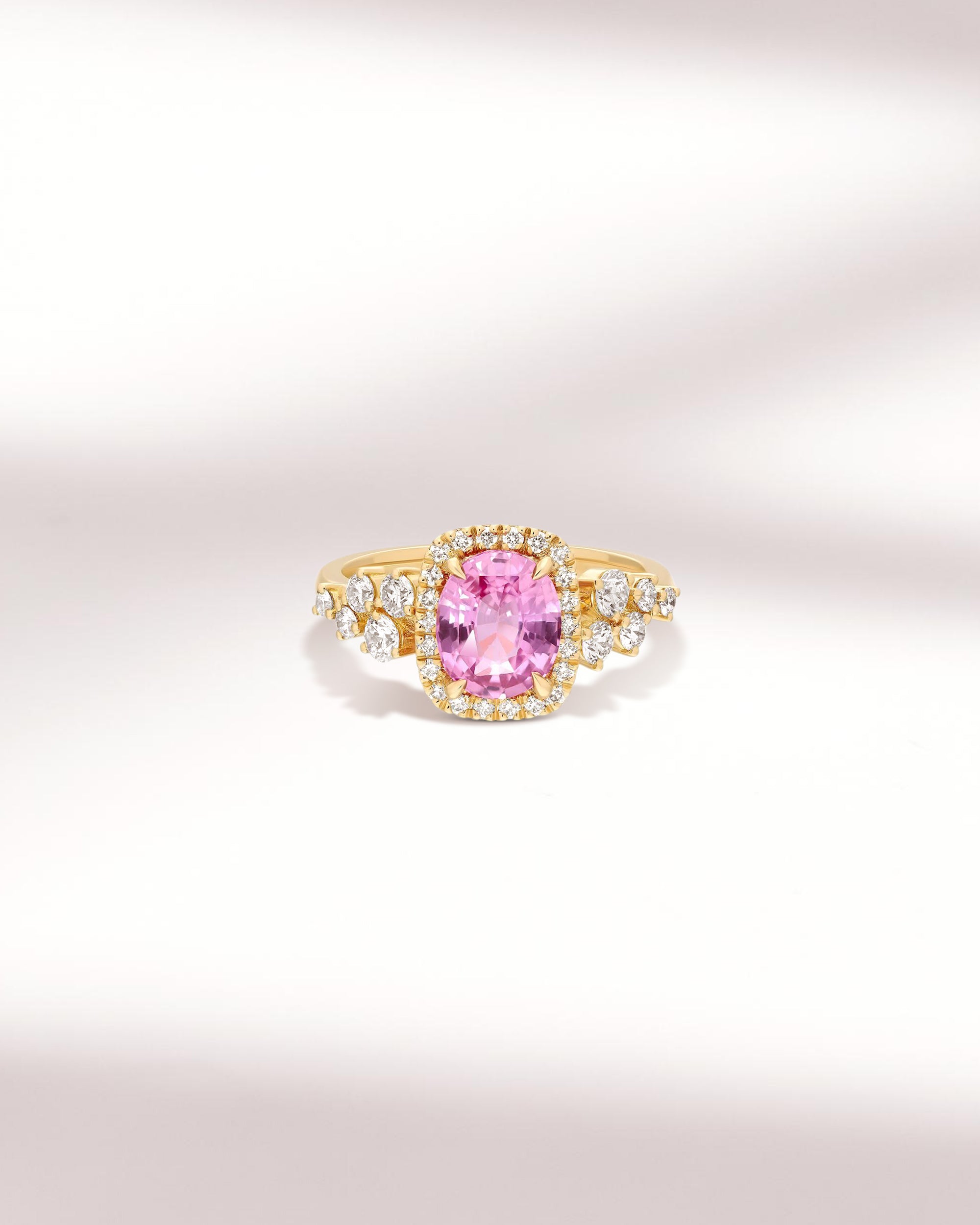 Bague de fiançailles avec saphir rose