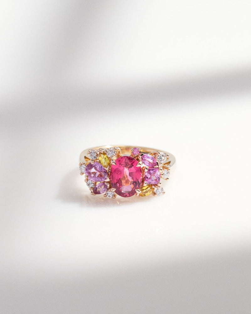 Bague de fiançailles avec Spinelle Mahenge