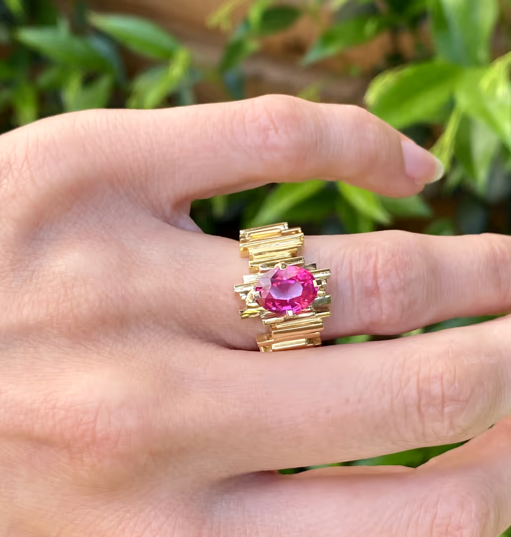 Bague de célébration avec spinelle Mahenge