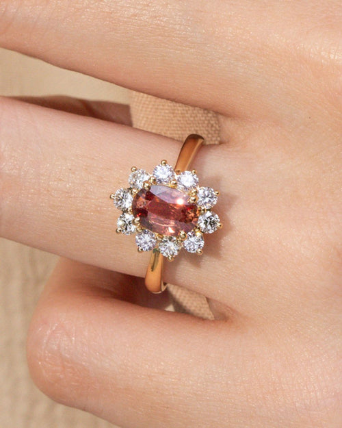 Bague de fiançailles avec Saphir Padparadscha