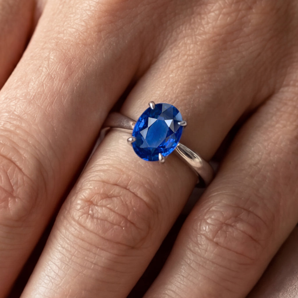Bague d'anniversaire avec Saphir Bleu