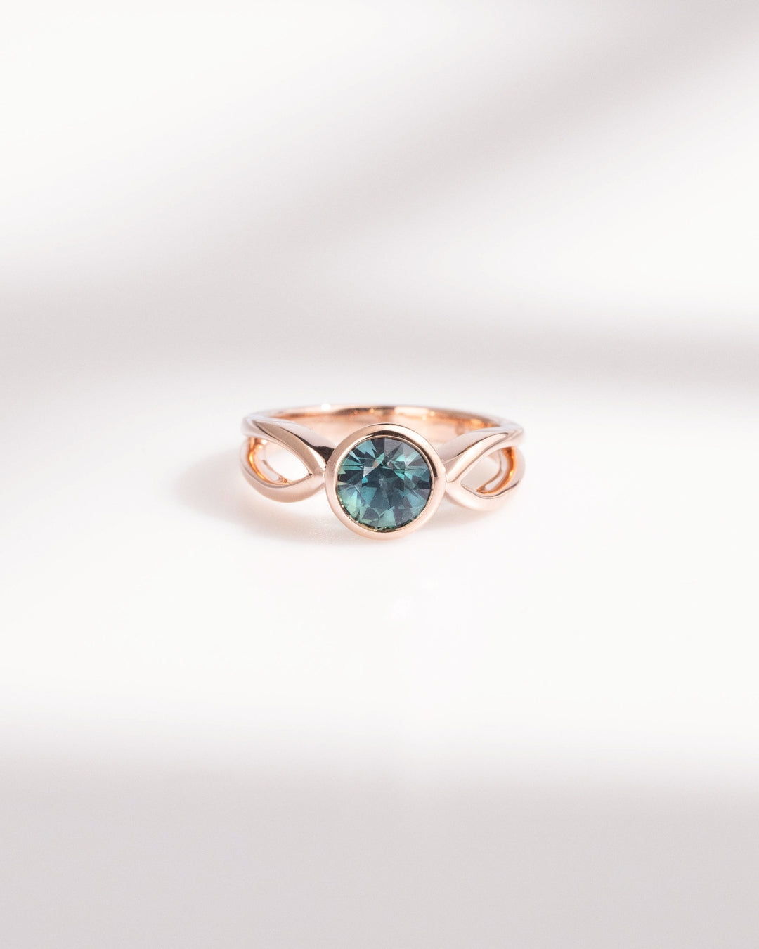 Bague de fiançailles avec Saphir Teal