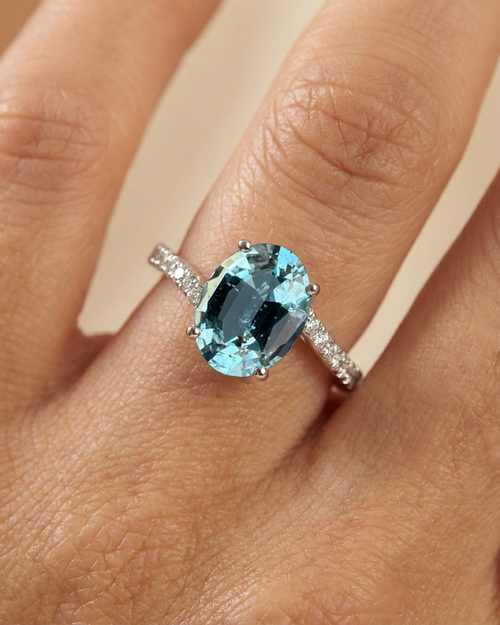 Bague de fiançailles avec Aigue-marine