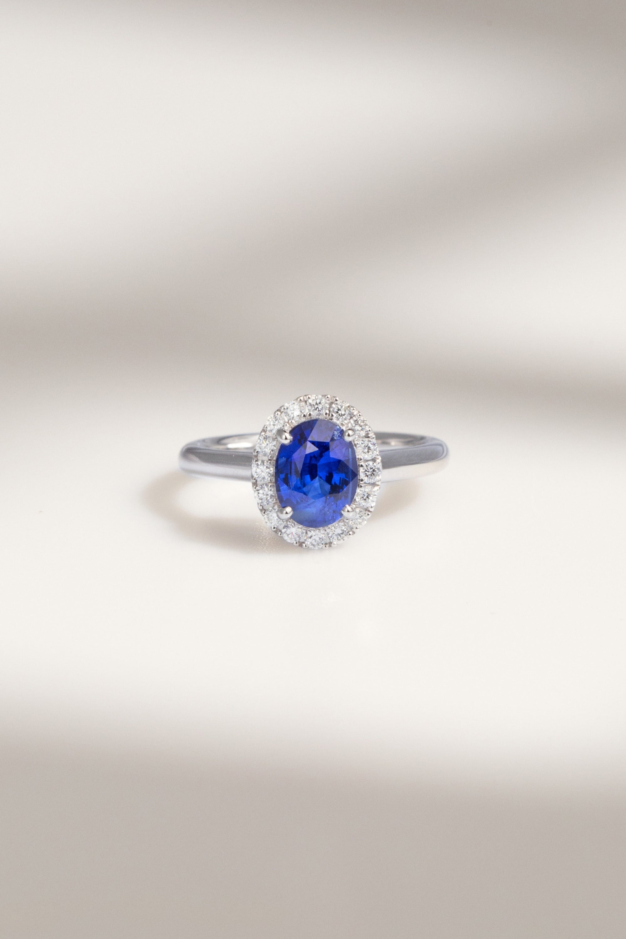 Bague d'anniversaire de mariage avec Saphir Bleu