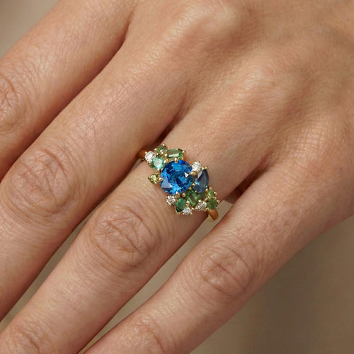 Bague d'anniversaire avec Saphir Bleu