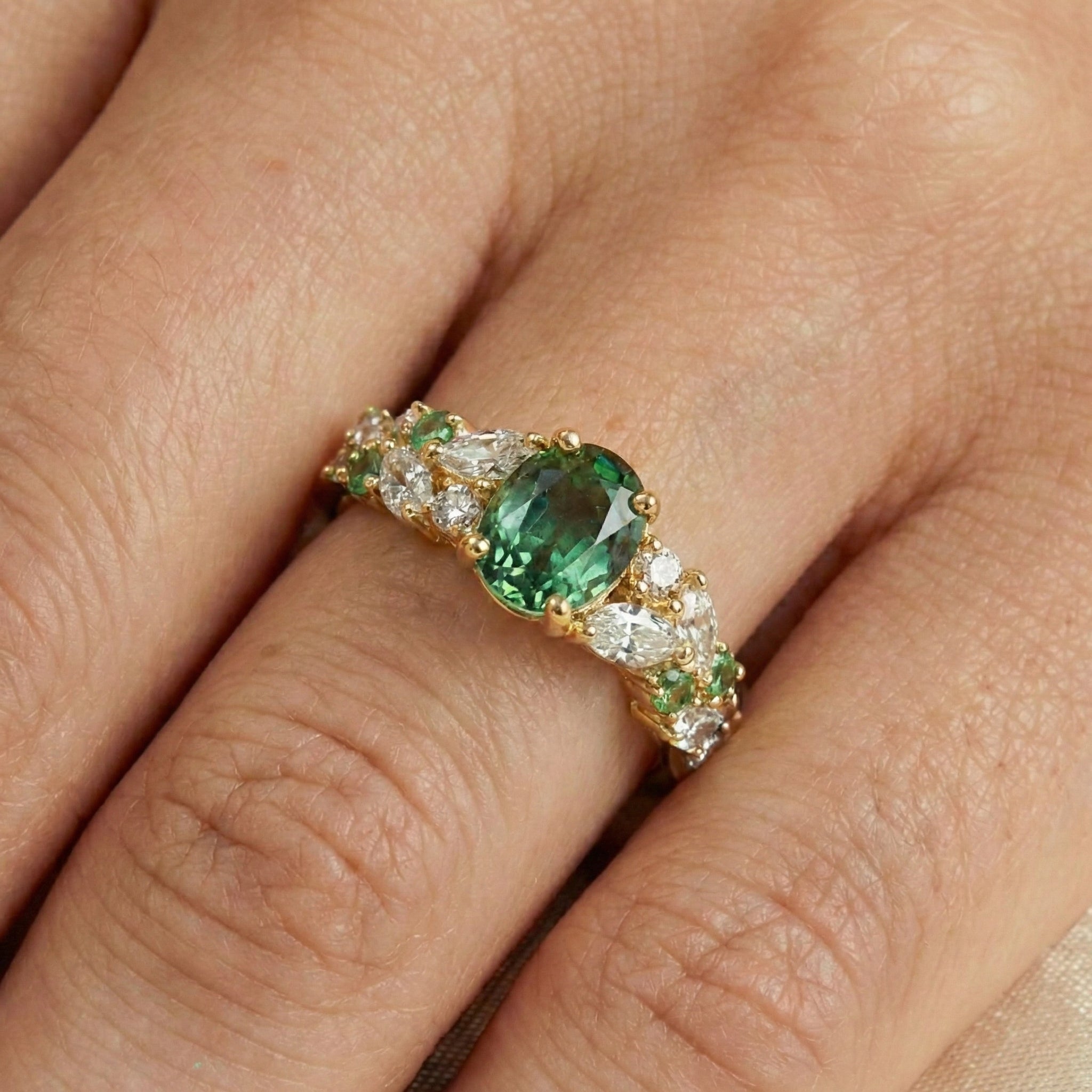 Bague de fiançailles avec Saphir Vert non chauffé