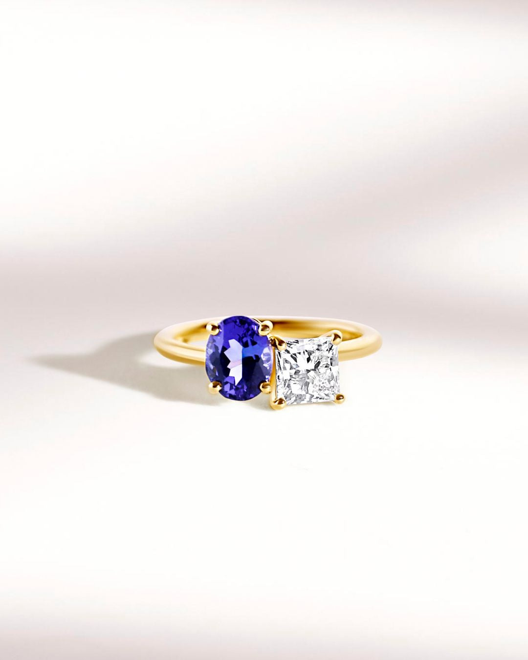 You Ring&Me with Tanzanite and Diamond