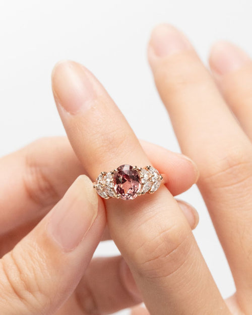 Bague de Fiançailles avec Saphir Padparadscha