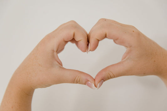 mains en coeur