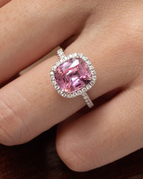 Bague de naissance avec Saphir Padparadscha