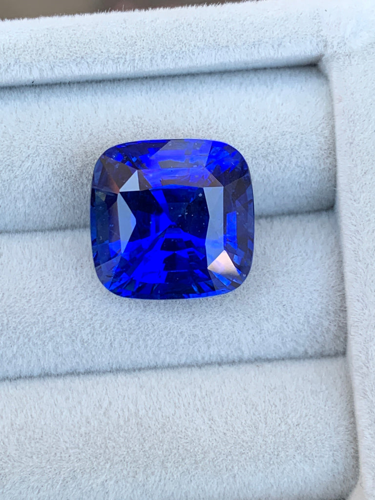 Saphir Bleu • 16,2ct Bonnot Paris