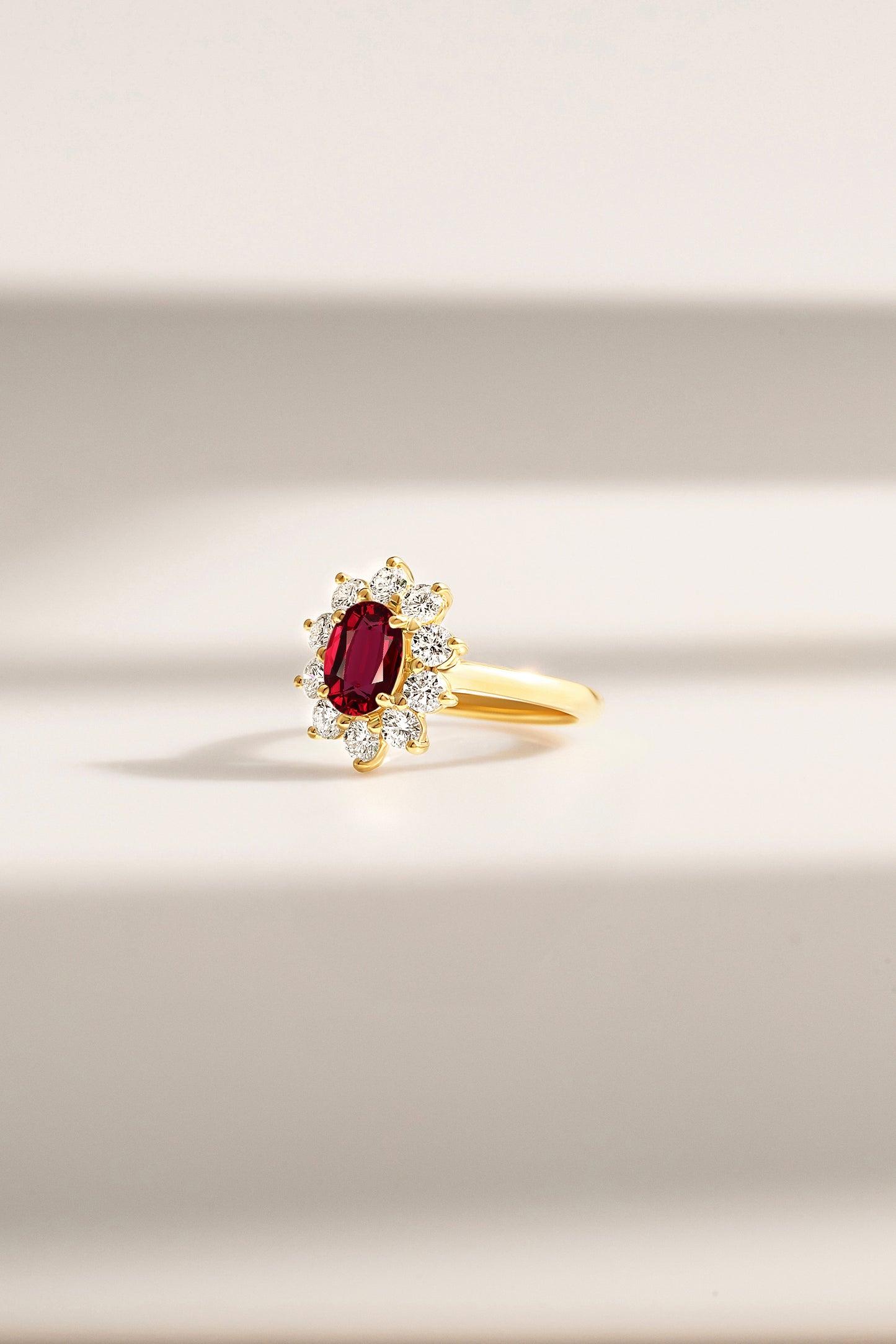 Bague Rubis mozambique or jaune