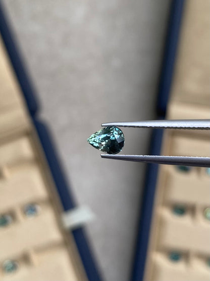 Saphir teal poire • 1,10ct