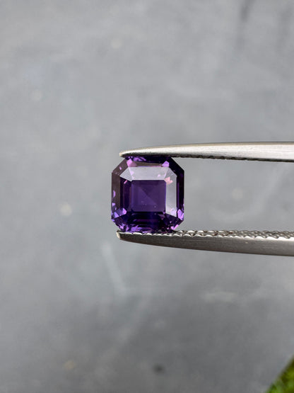 Saphir violet • 1,66ct