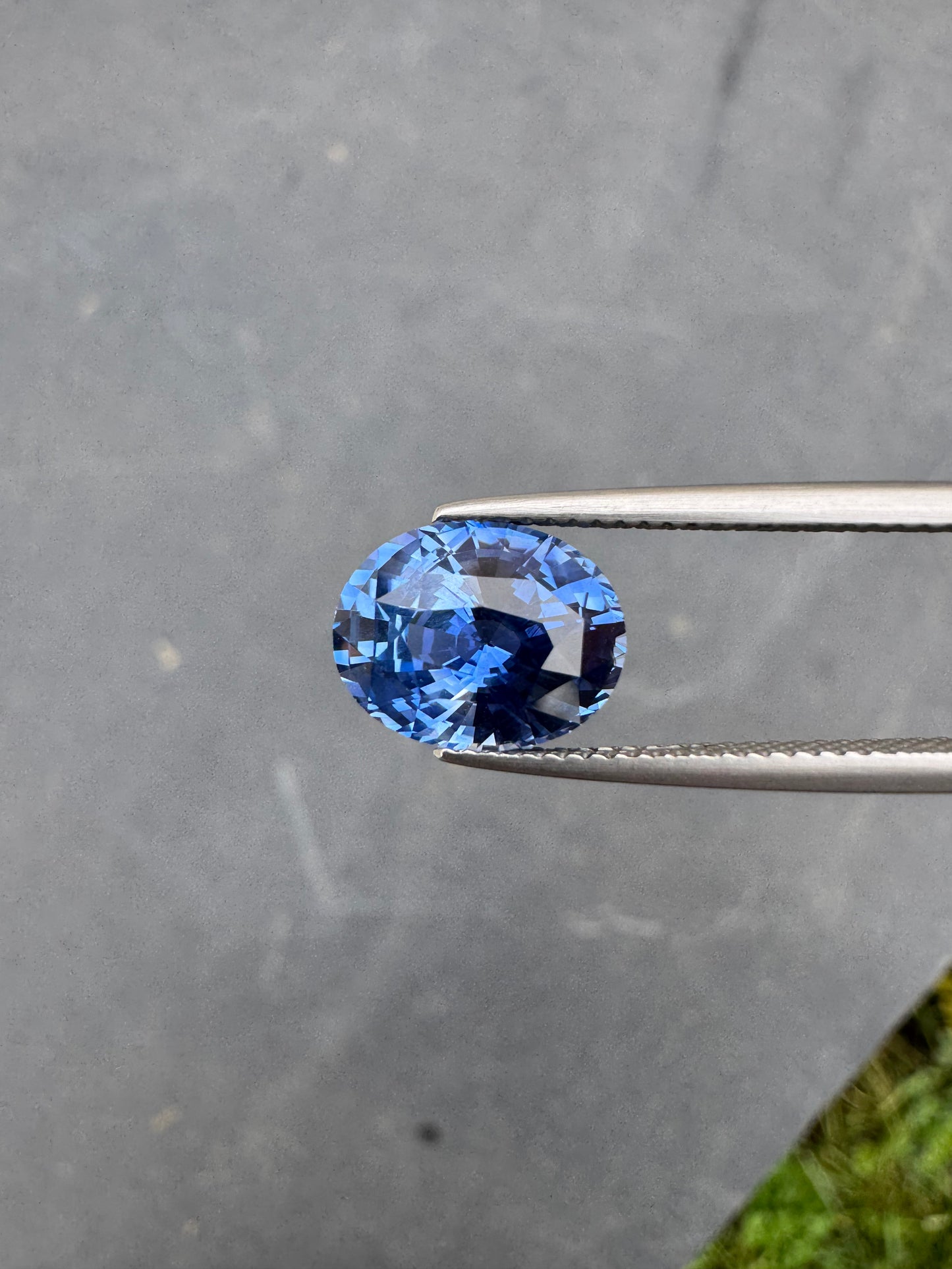 Live065 - Saphir 4,65 ct NH