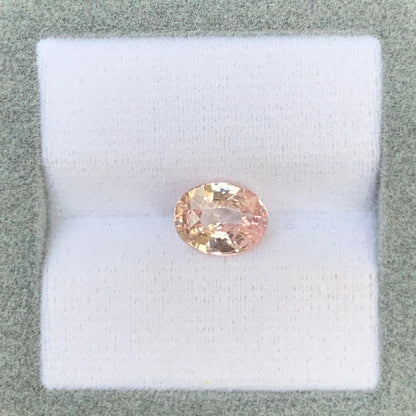 Peach Sapphire Oval 2,05ct