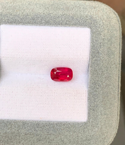Ruby long cushion 1,50ct