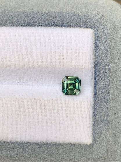 Saphir Teal de Madagascar