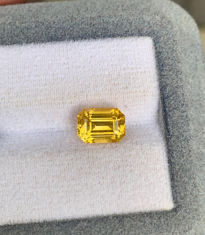Saphir jaune du Sri Lanka