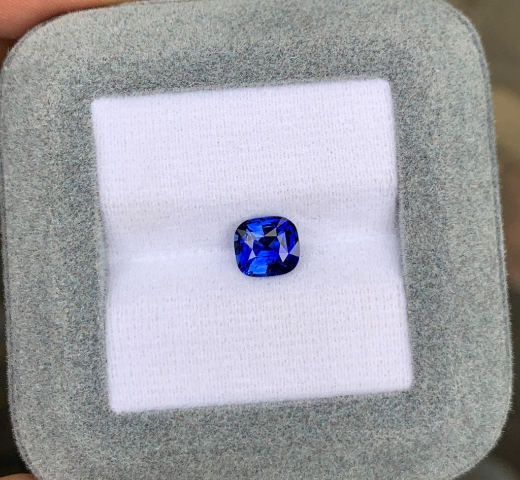 Saphir bleu origine Sri Lanka