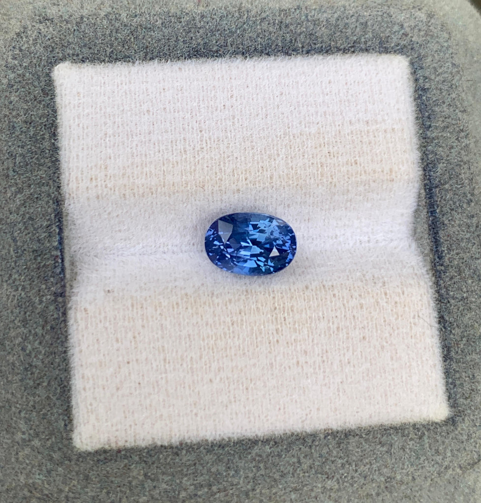 Saphir bleu du Sri Lanka