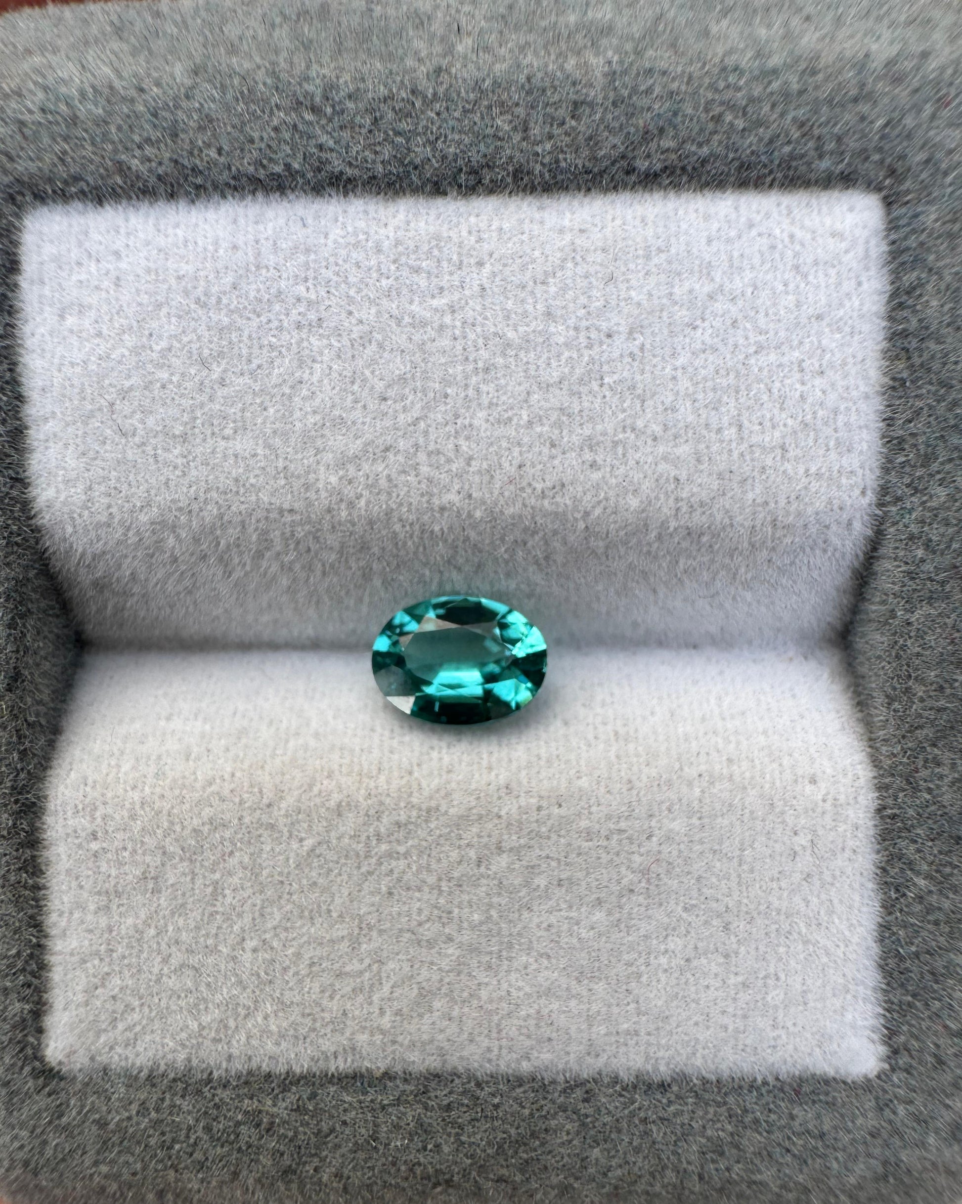 Tourmaline oval 0,64 ct