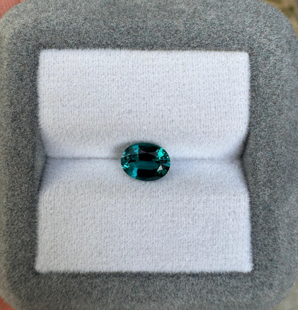 Tourmaline oval 1ct