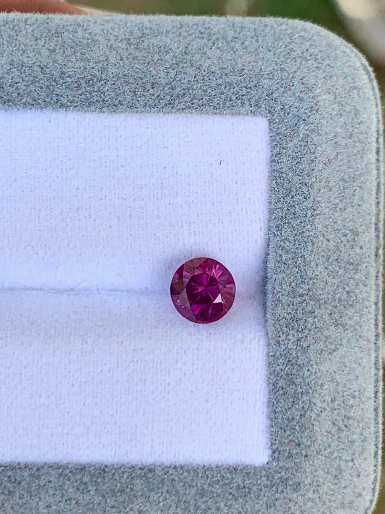 Saphir Rose • 1,50ct