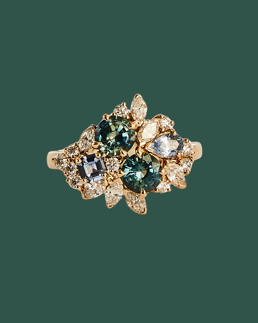 
            Anello di Fidanzamento con Zaffiro Teal
          