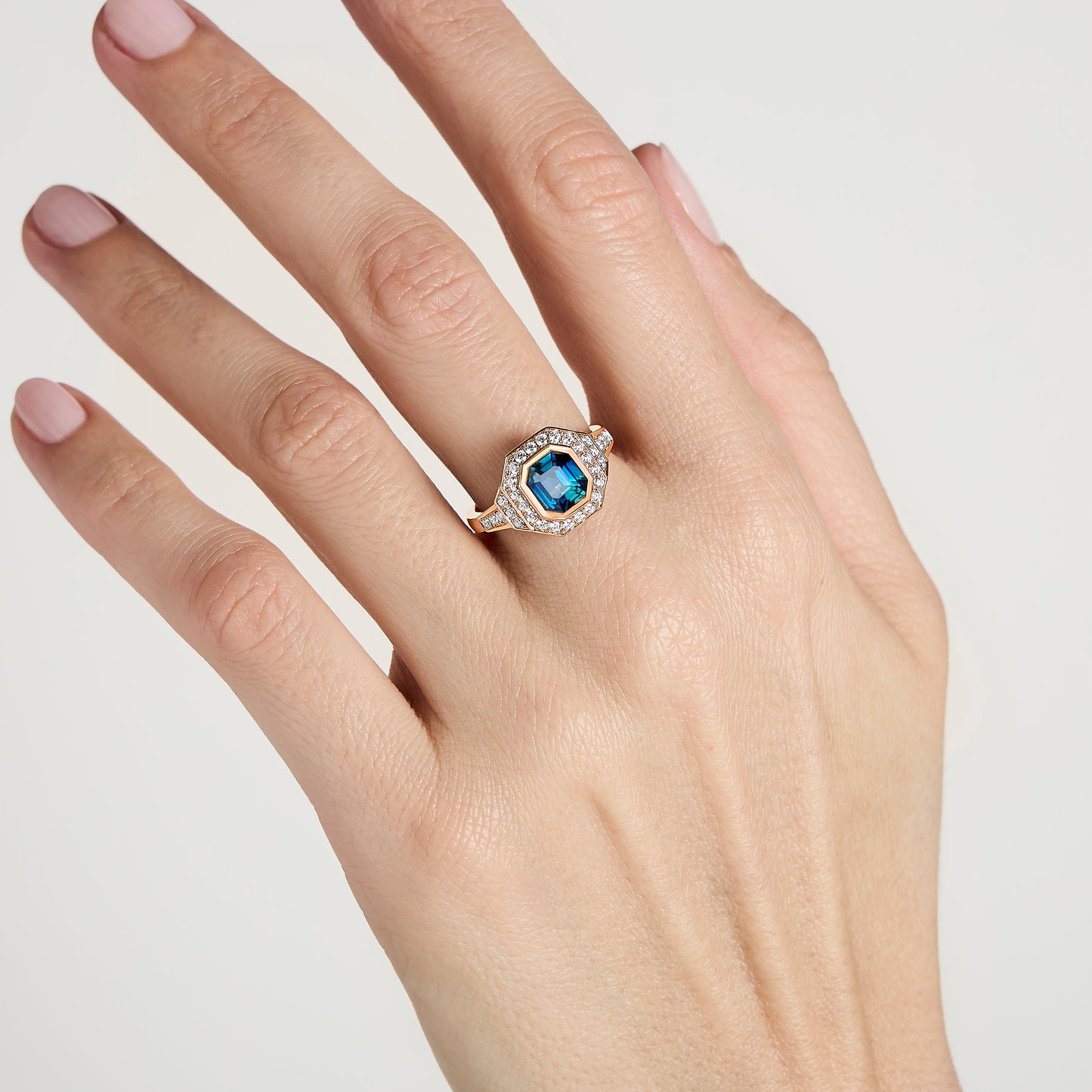 Teal Sapphire Ring • 1.56ct
