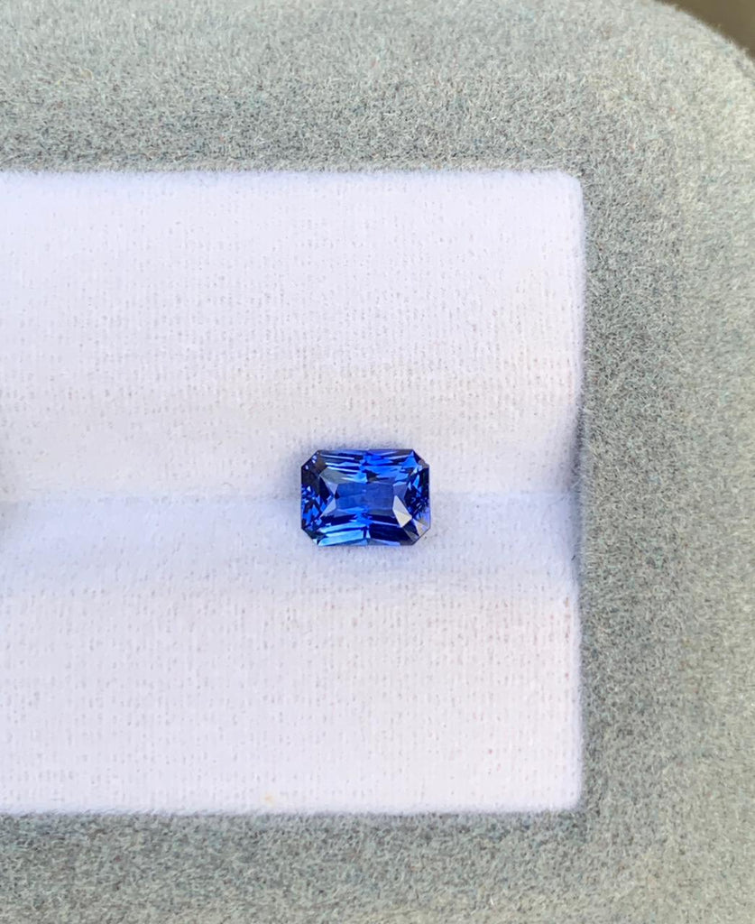 ce-saphir-bleu-radiant-1-19-ct-photo-1