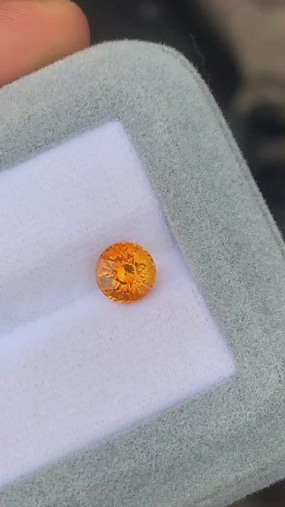 saphir-orange-rond-1-95-ct-video-2