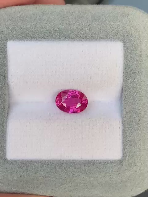 saphir-rose-ovale-2-02ct-video-3