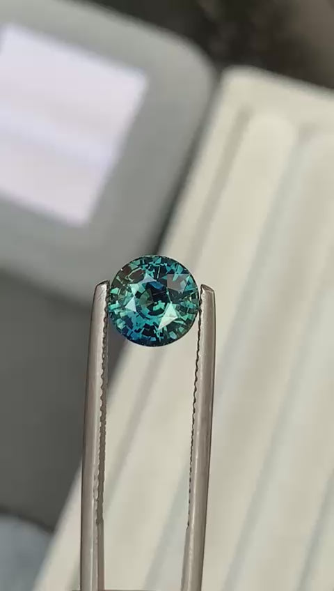 saphir-teal-rond-2-56ct-video-1