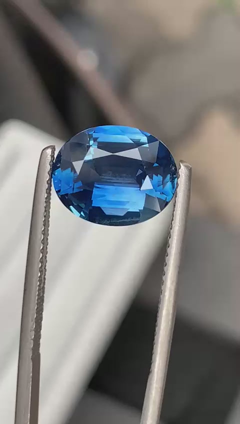saphir-teal-ovale-5-00ct-video-1