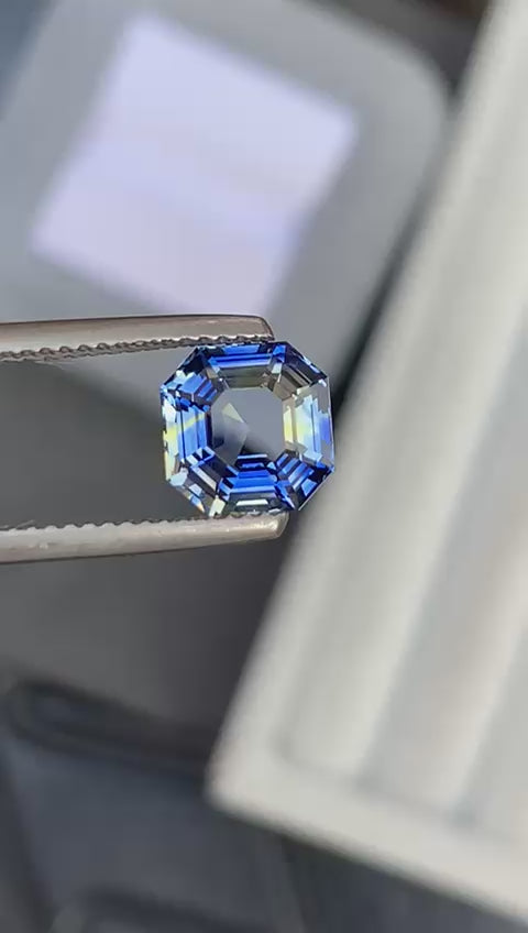 saphir-bicolore-emerald-3-01ct-video-1