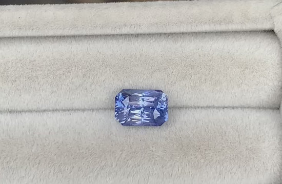 saphir-bleu-radiant-3-05ct-video-2