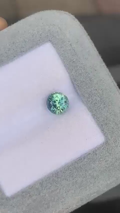 saphir-teal-ronde-1-58ct-video-2