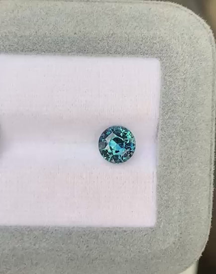 saphir-teal-rond-2-06-ct-video-2