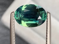 Saphir Vert • 3,01ct
