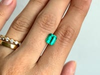 Émeraude de Colombie • 1,35ct