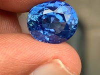 Saphir Bleu • 7,53ct