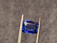 Saphir Bleu • 1,57ct