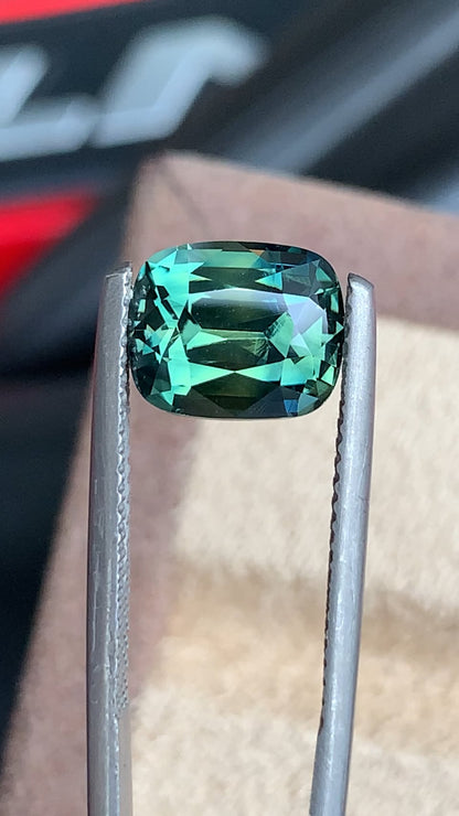 Saphir Teal • 4,2ct